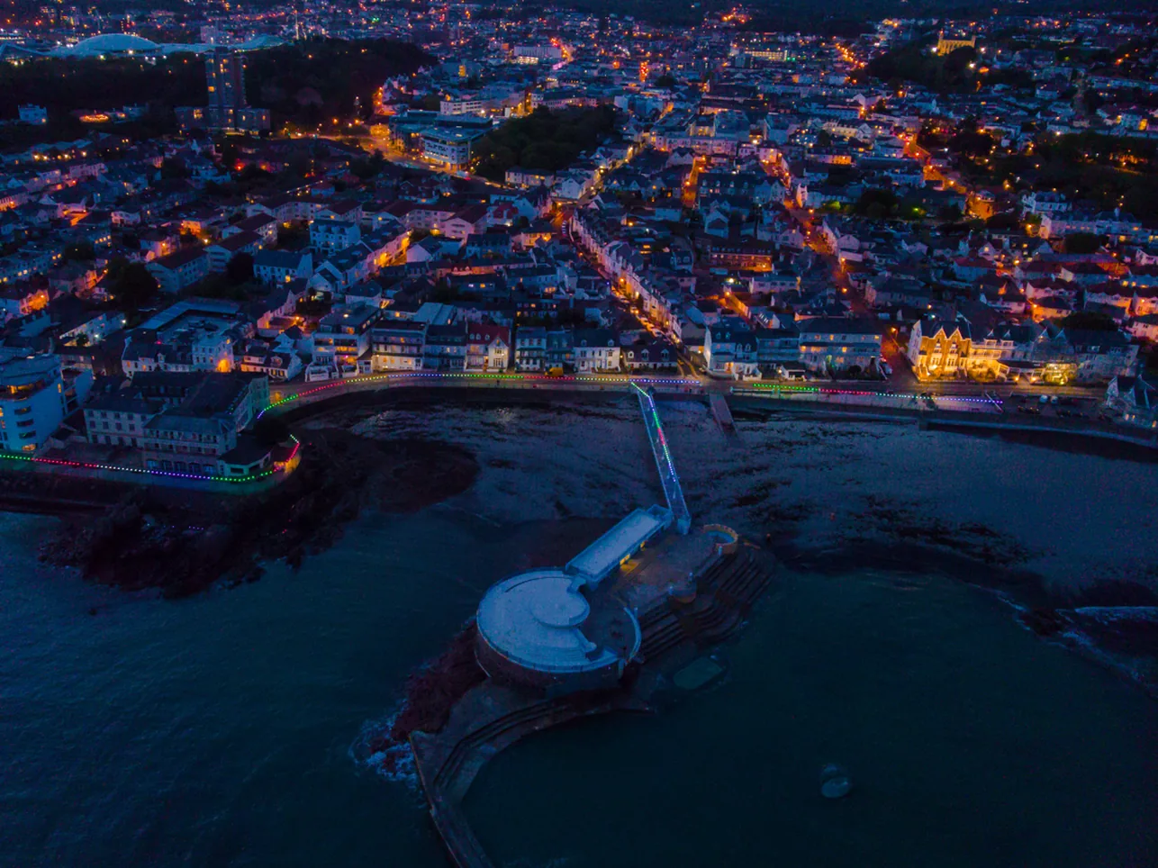 Havre des Pas Lido at dusk