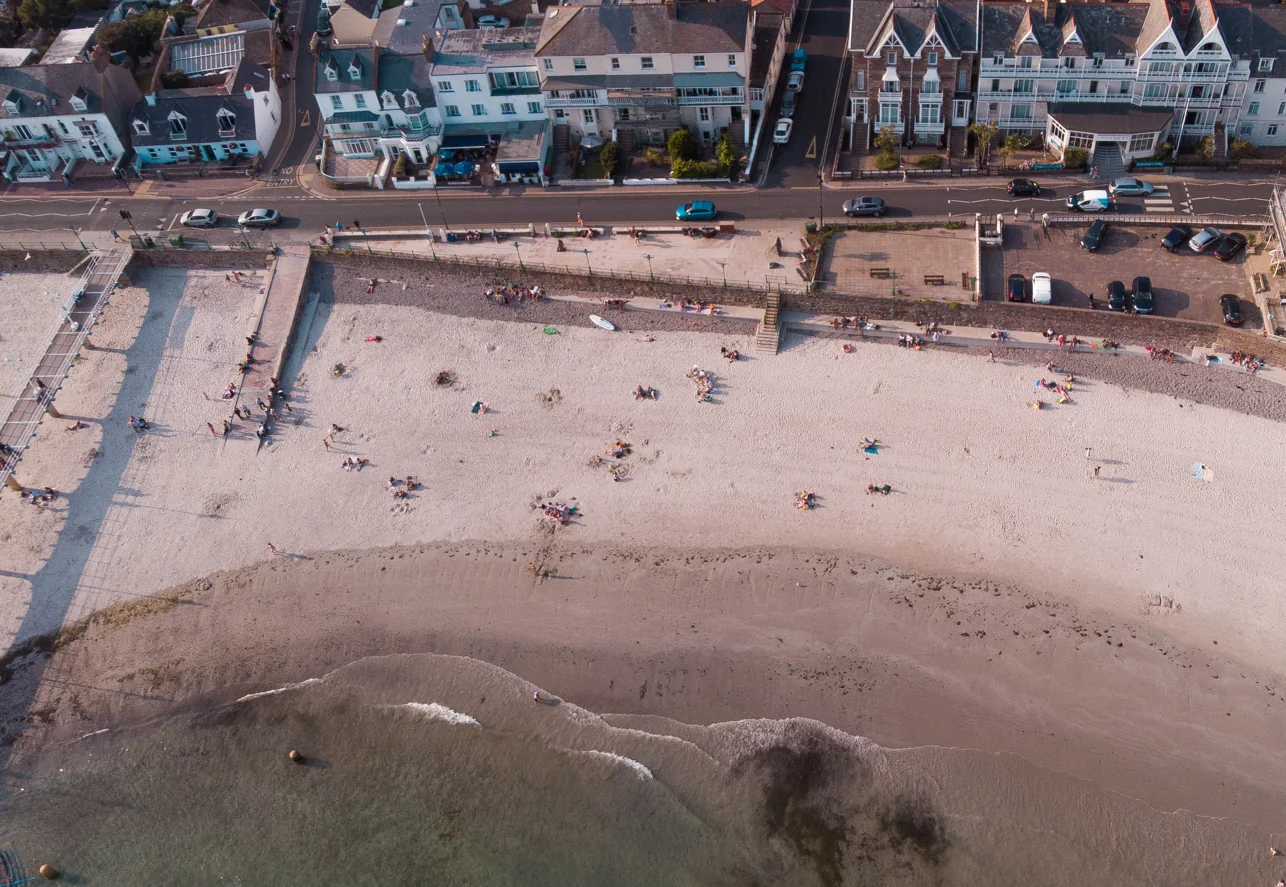 Seaside life at Havre des Pas