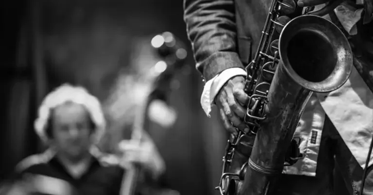Roberto's Jazz Bar, The Savoy Hotel, Rouge Bouillon